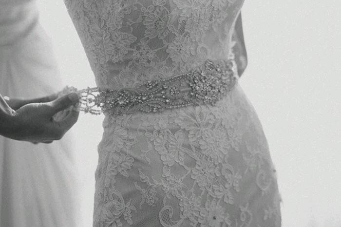 Cinturones de novia y vestidos