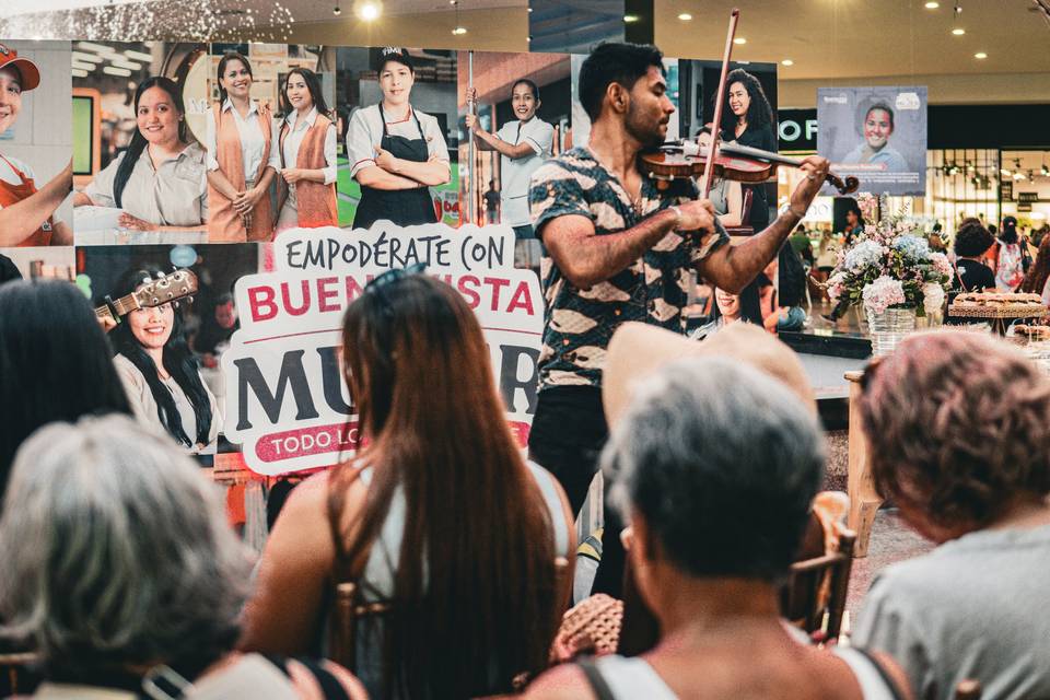 Celebración en Centro comercial