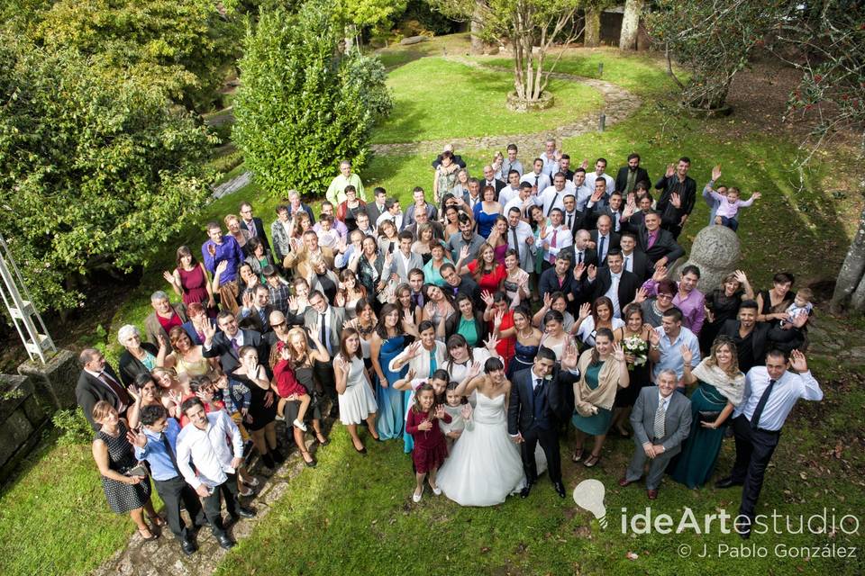 Novios e invitados