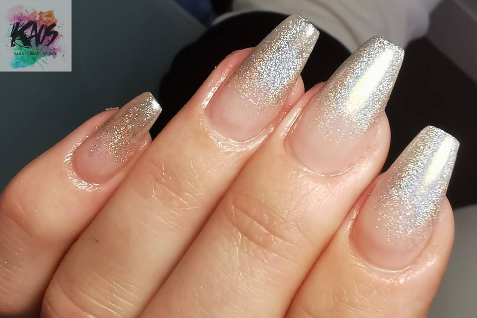 Uñas de gel con purpurina