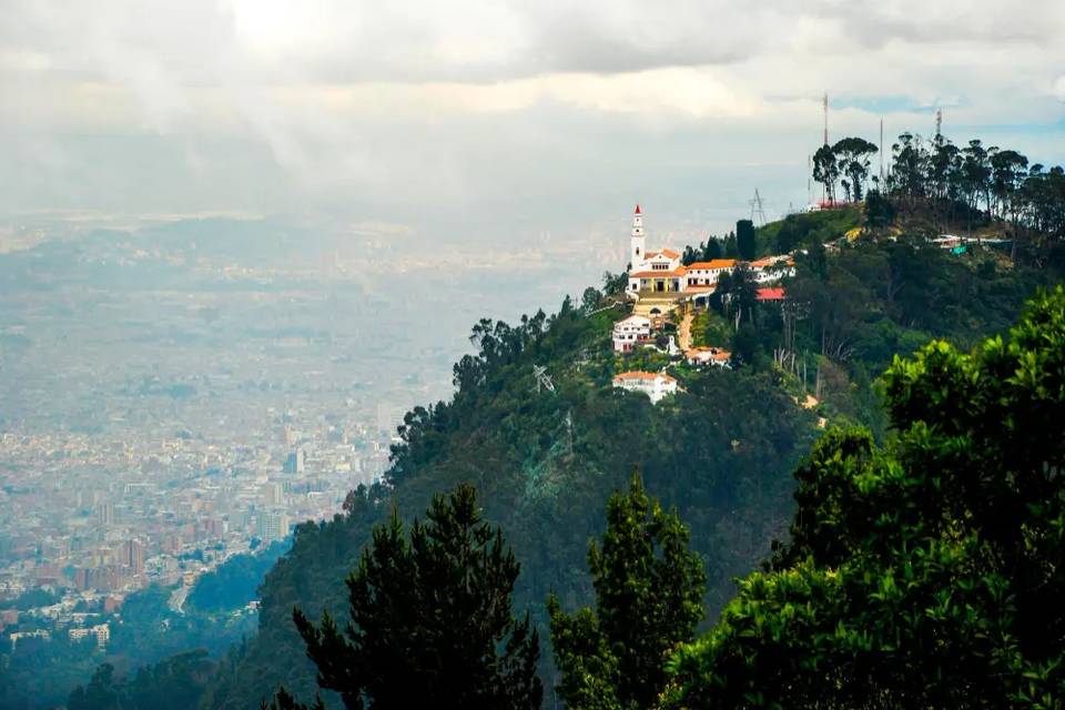 Iglesia Monserrate