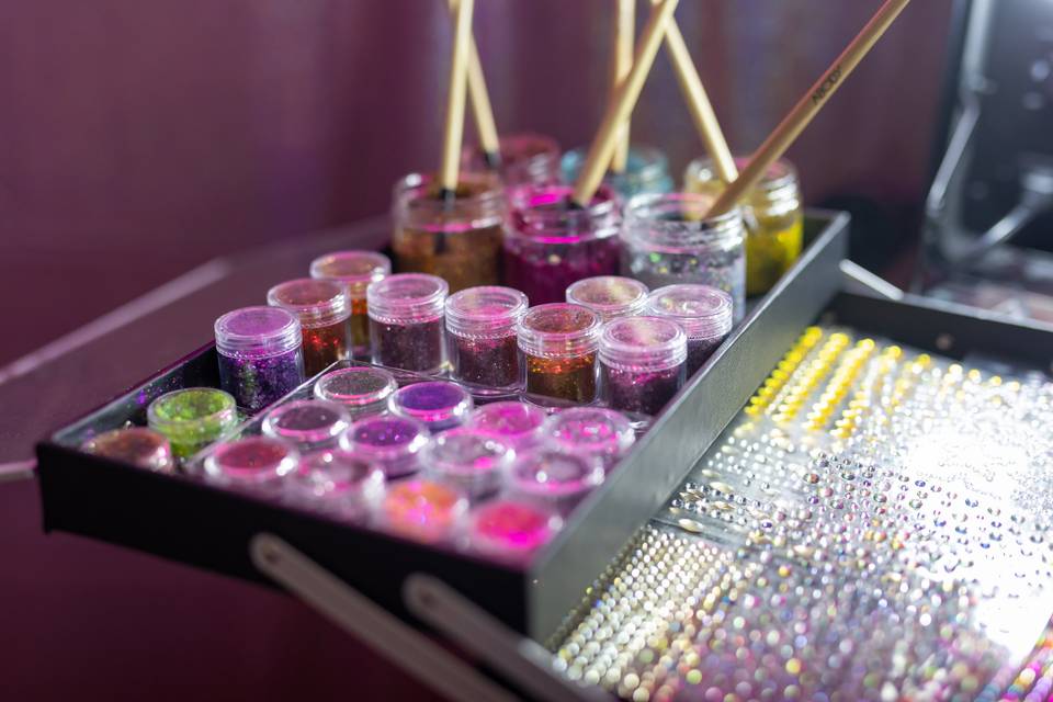 Glitter bar