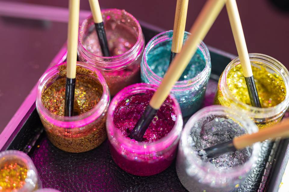 Glitter bar