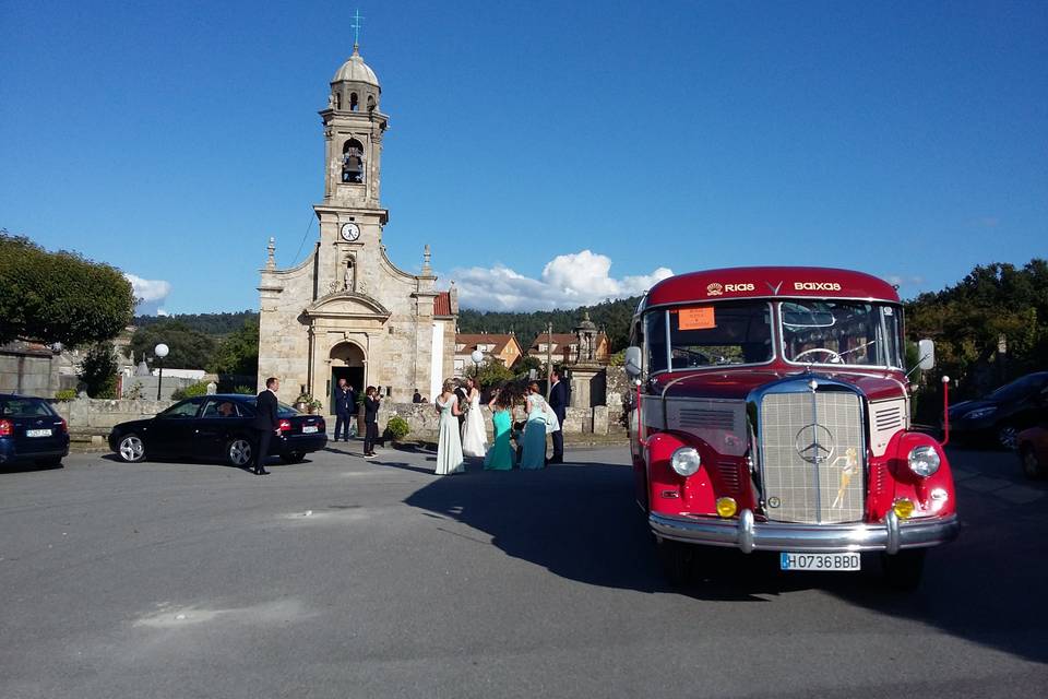 Autobús histórico para bodas