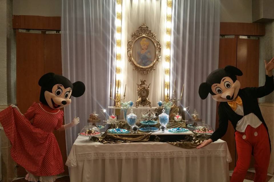 Mesa temática Disney