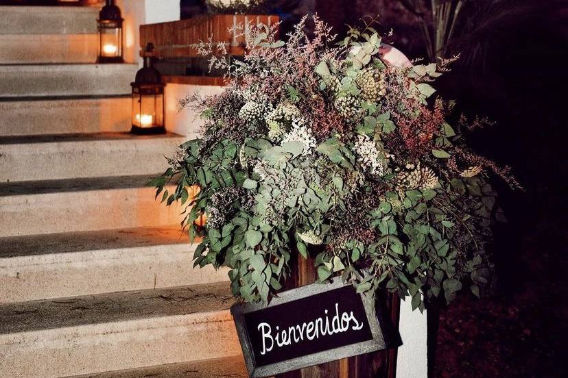 Escalera decorada de noche