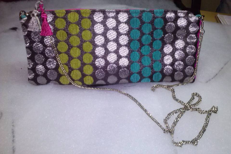 Cartera con cadena