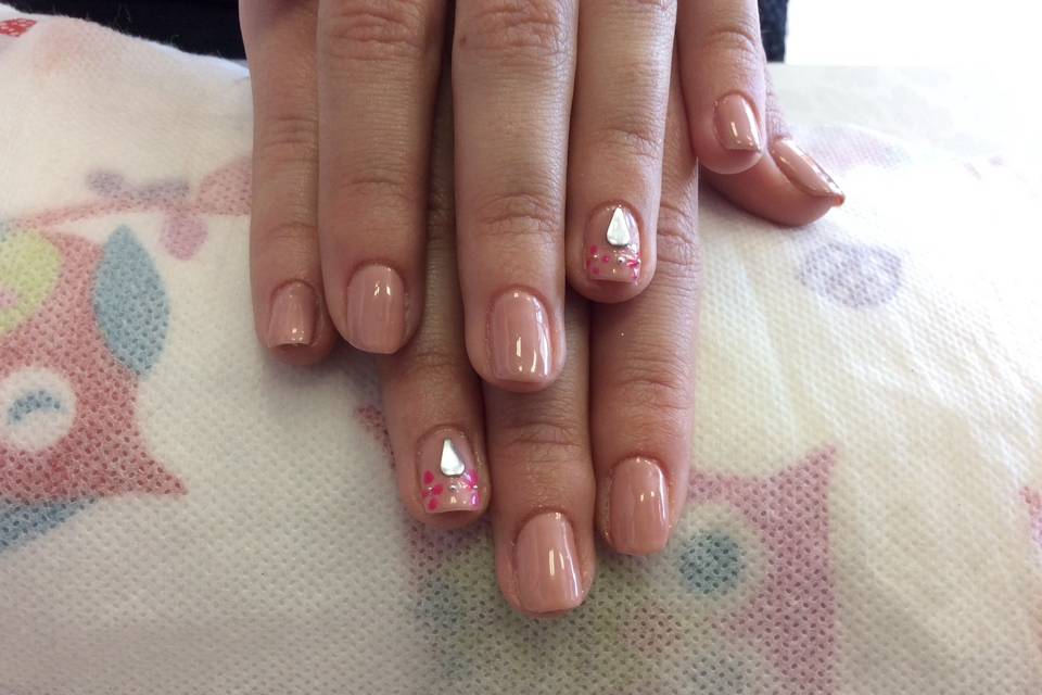 Manicura semipermanente