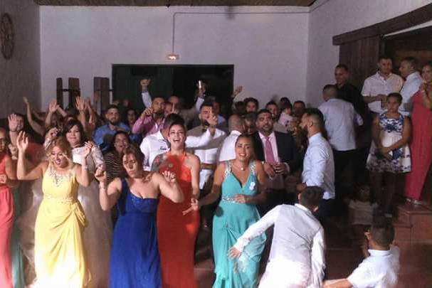 Megafonía boda Anzo