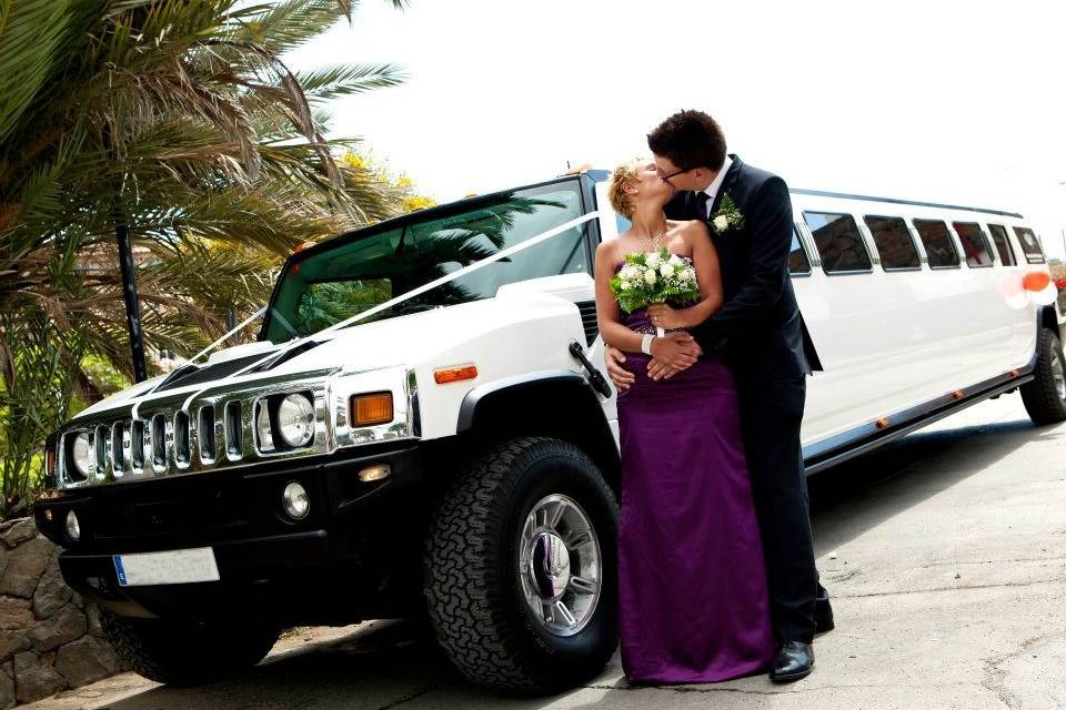 Interior de la limusina hummer h2