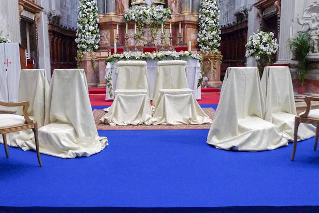 Decoración floral del altar