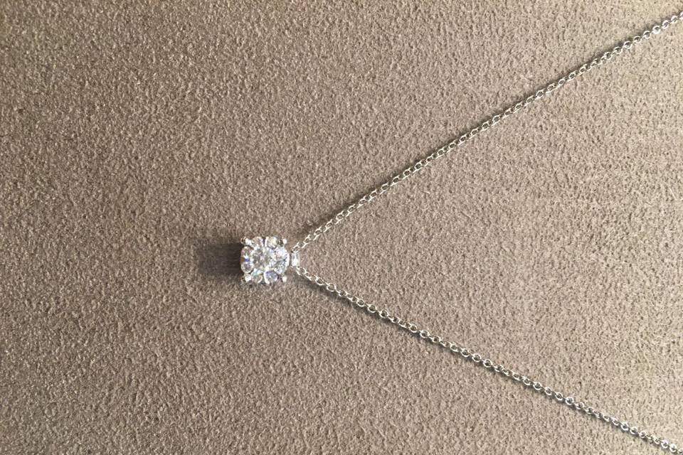 Colgante de diamante