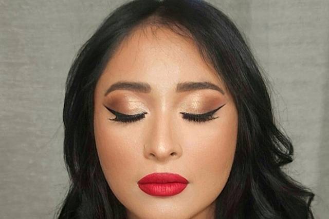 Maquilladora profesional Yolita