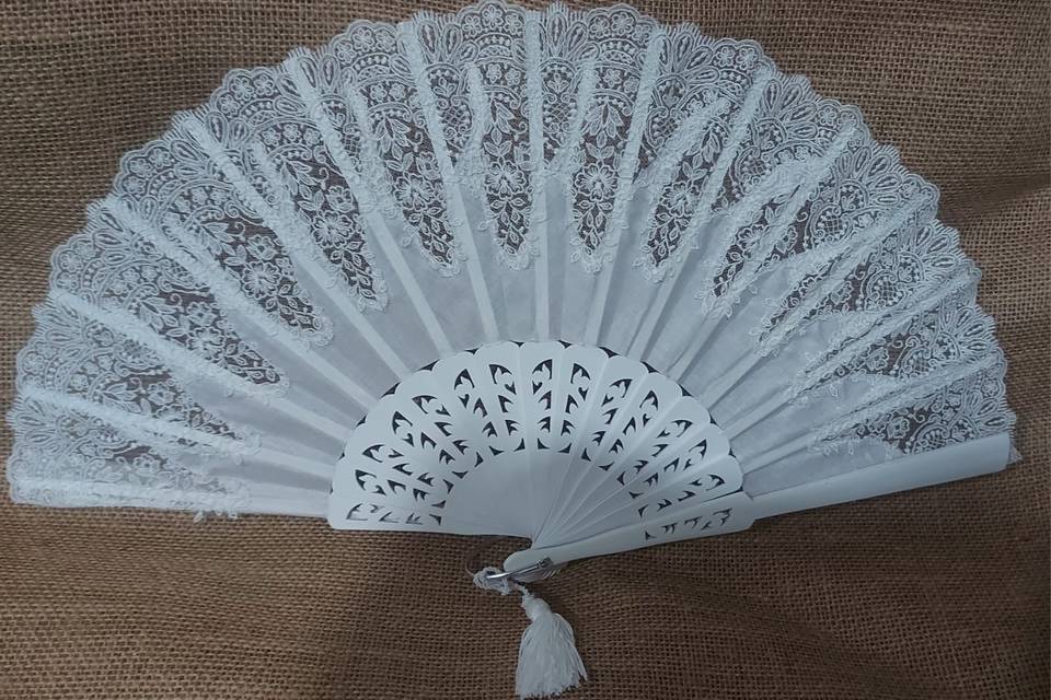 Abanico blanco novia