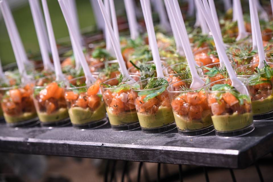 Tartar de salmón con guacamole