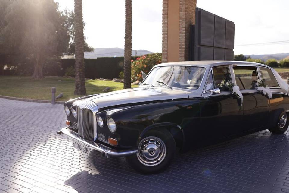 Daimler limusina Jaguar 420