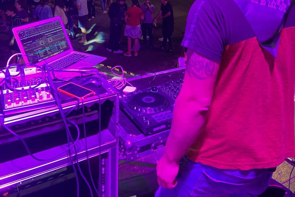 Aitor Isaoglu DJ