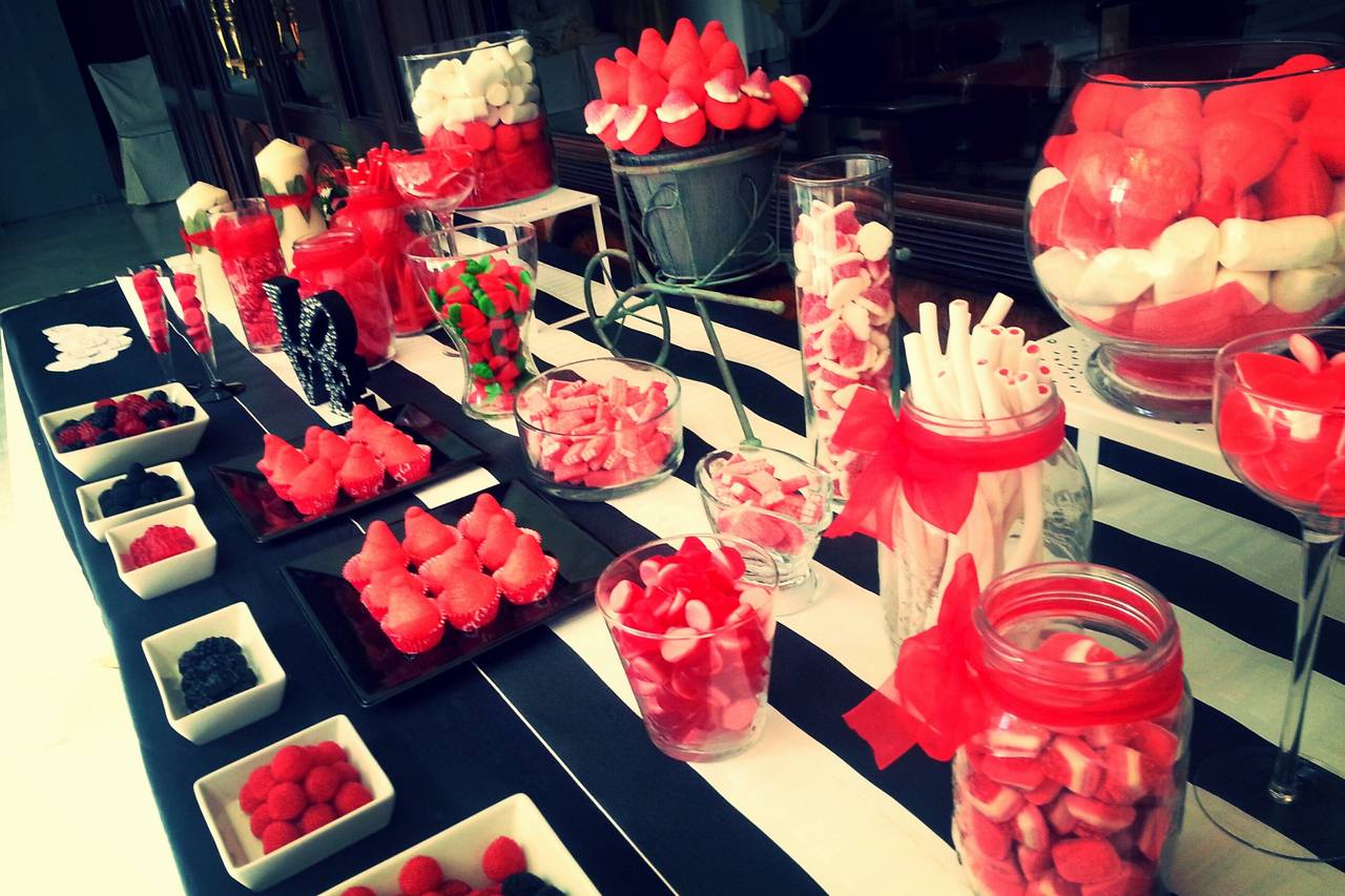 Tarro de Vidrio con Surtido Rojo - Sweet Design - Chuches Empresa