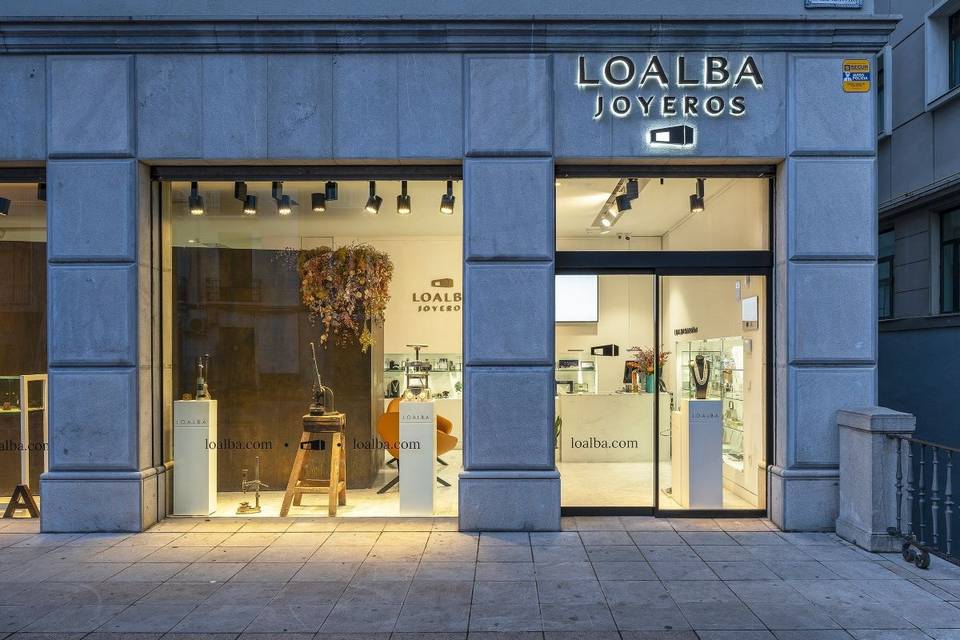 Fachada loalba joyeros