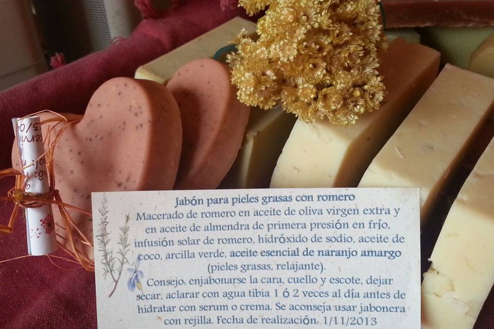 Jabones artesanales solidarios