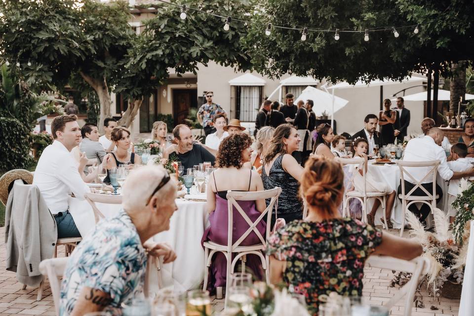 Celebración en patio