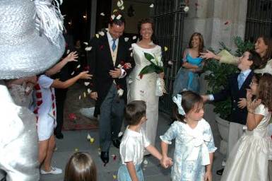 Saliendo de la iglesia