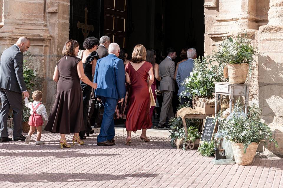 Entrada Iglesia