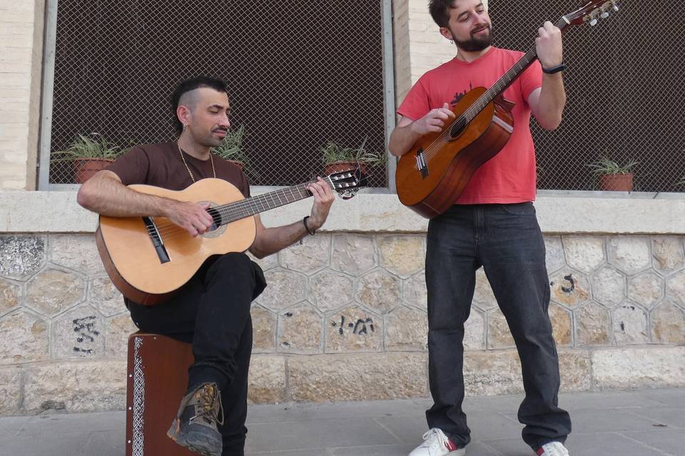 Tocando en el parque central