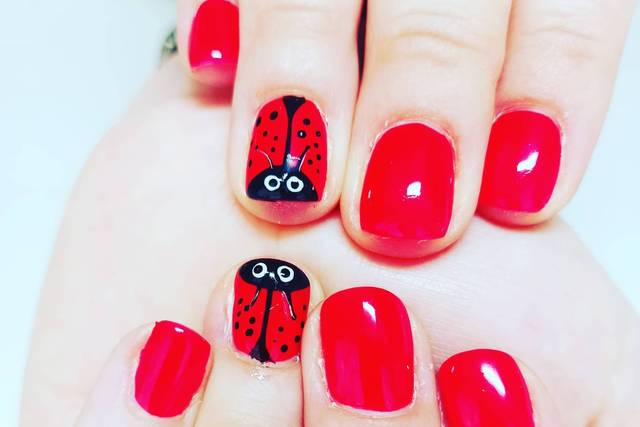 Manicura roja