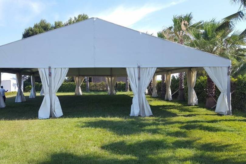 Carpa en una boda