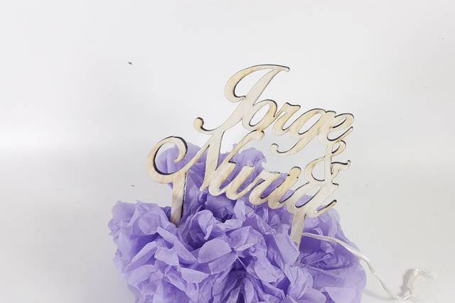 Cake topper