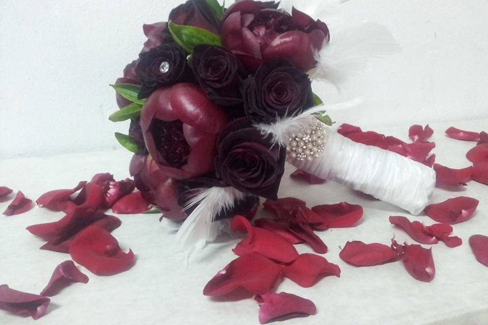 Peonias y rosas black