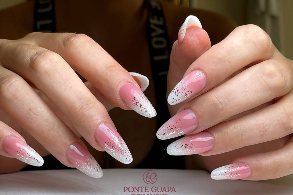 Extensiones de uñas