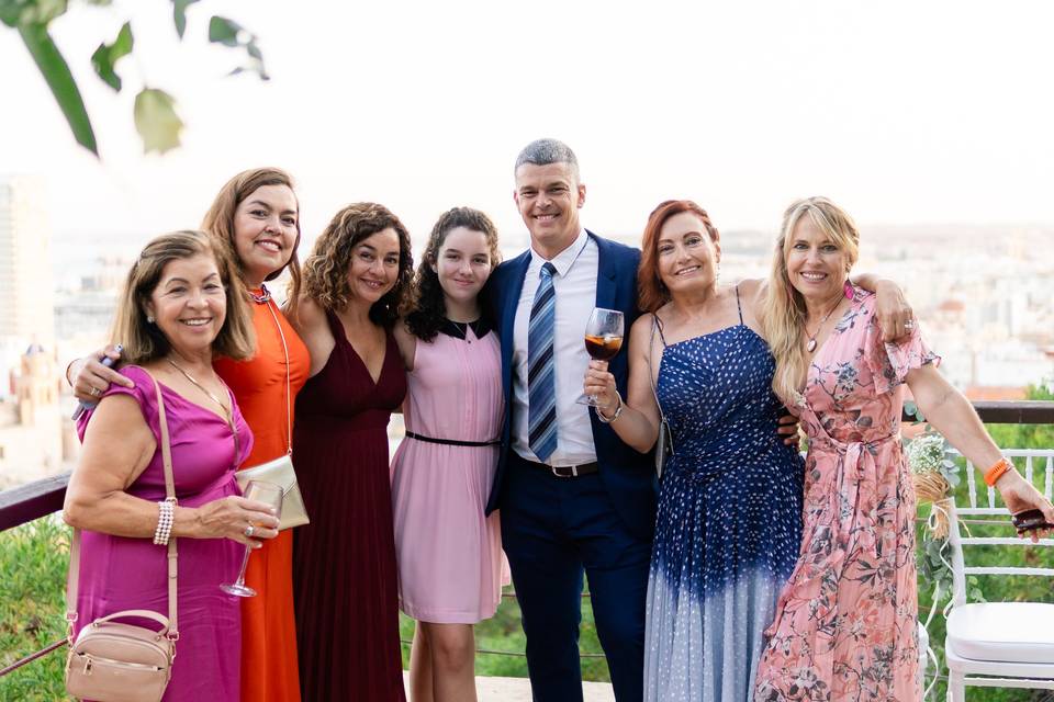 Familia