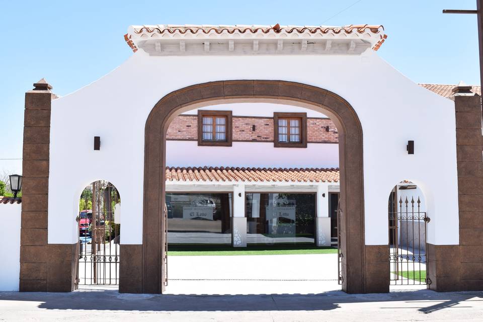 Restaurante El Lomo - El Jardín de Amelia