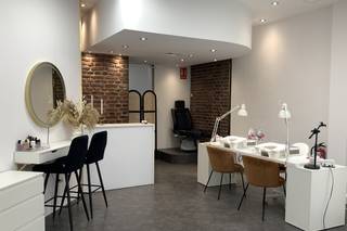 Anna Nazarian beauty center