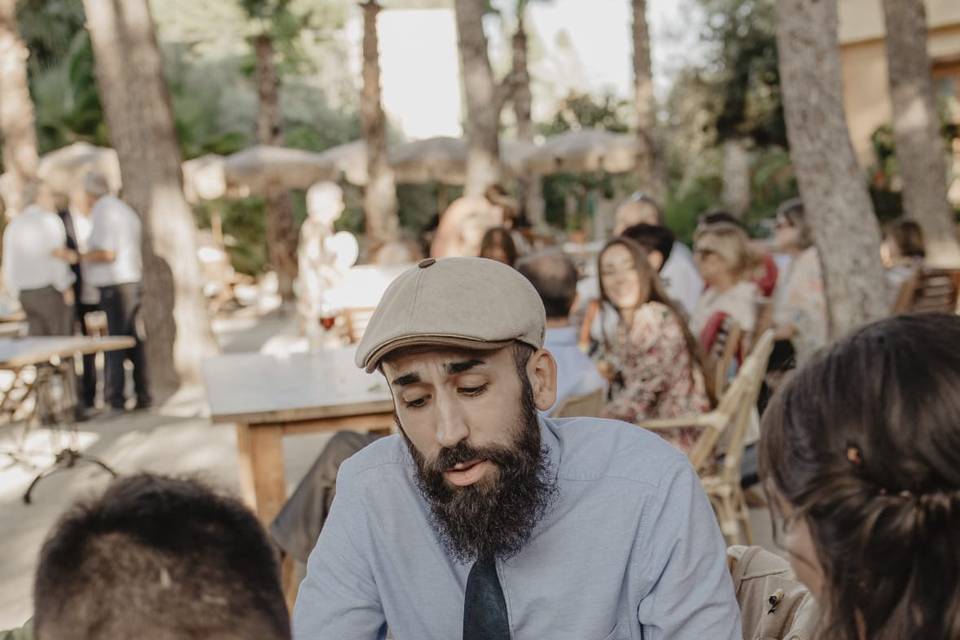 Recitando a los novios