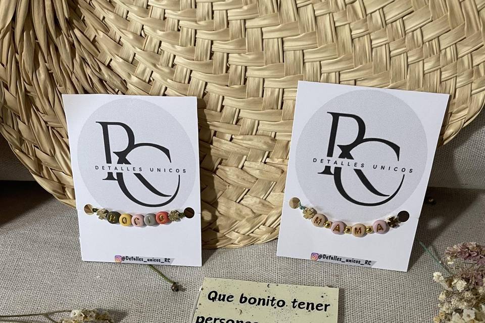 Pulseras varias