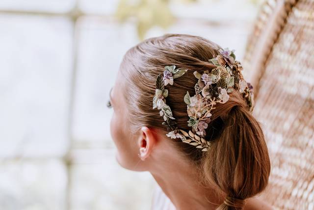 AnnuA tocados y complementos para novias, invitadas, bodas y fiestas   Accesorios para el pelo boda, Tocados de novia, Accesorios para boda