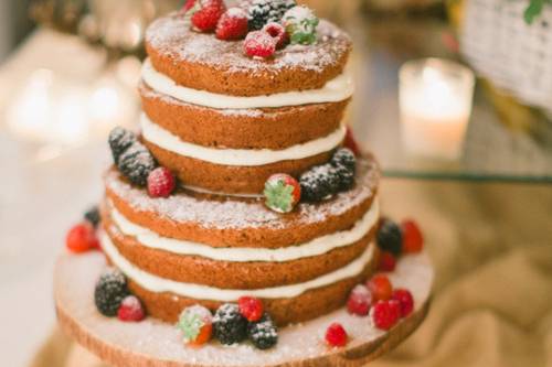 Naked cake