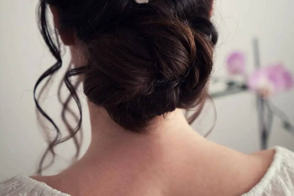 Maquillaje y peinado de novia