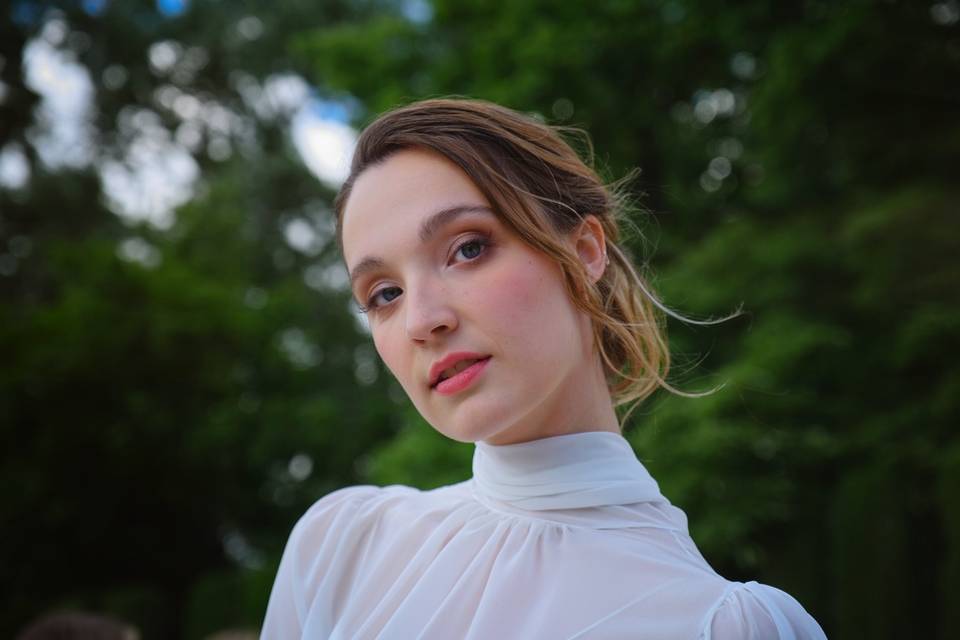 Maquillaje y peinado de novia
