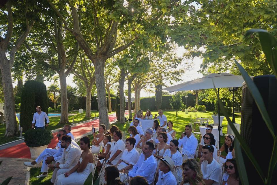 Ceremonia civil al aire libre