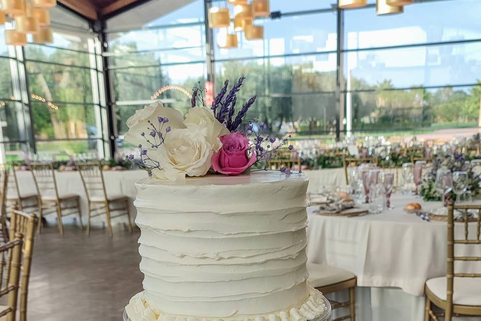 Tarta de boda con flores