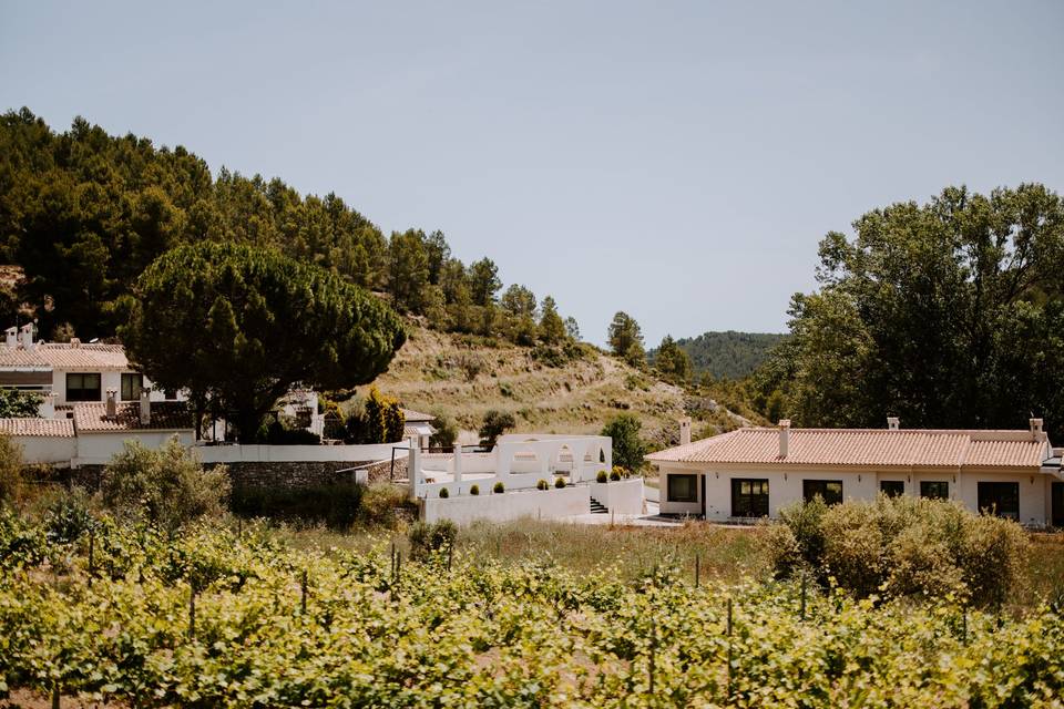 Bodega y salón cubierto