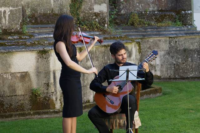 Seis por 4 - Dúo de violín y guitarra