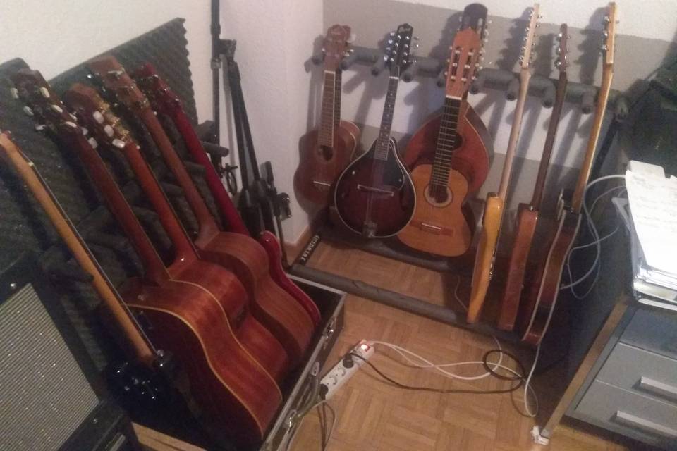 Guitarras y otros