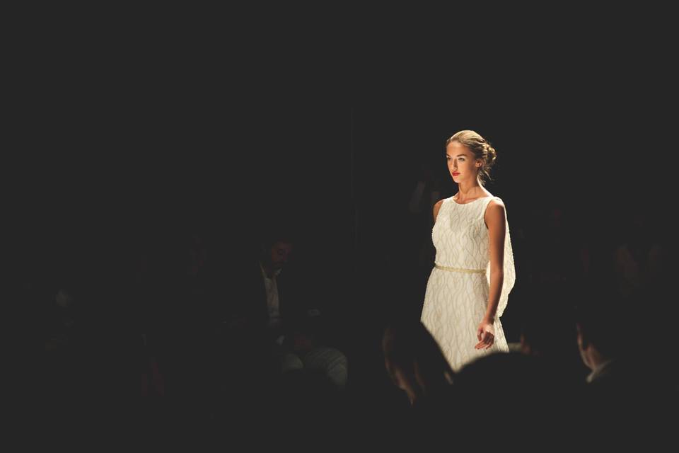 Vestido de novia con tul bordado