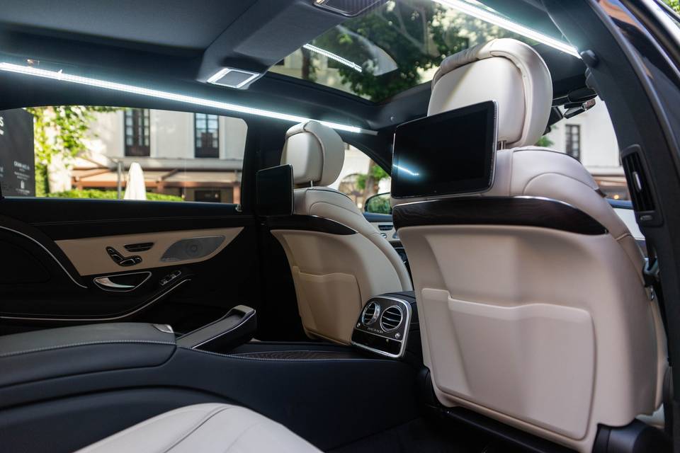 Mercedes Maybach interior