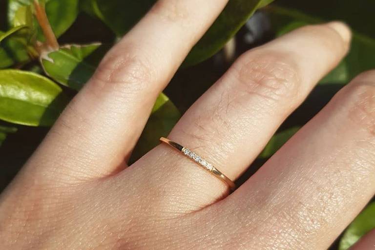 Anillo de oro
